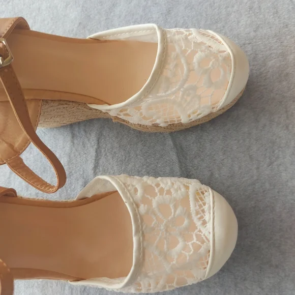 Womens platforms sandals. - Picture 5 of 6